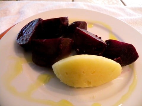 Beets with fresh garlic sauce.