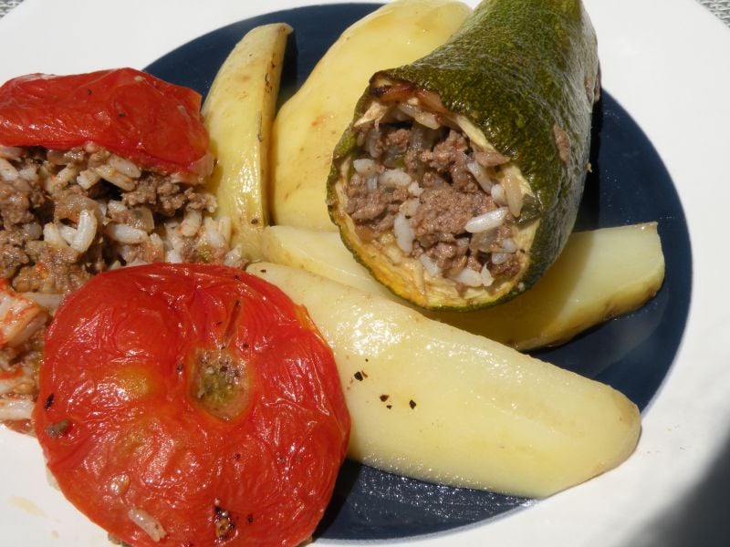 Post image for Greek Stuffed Tomatoes and Zucchini