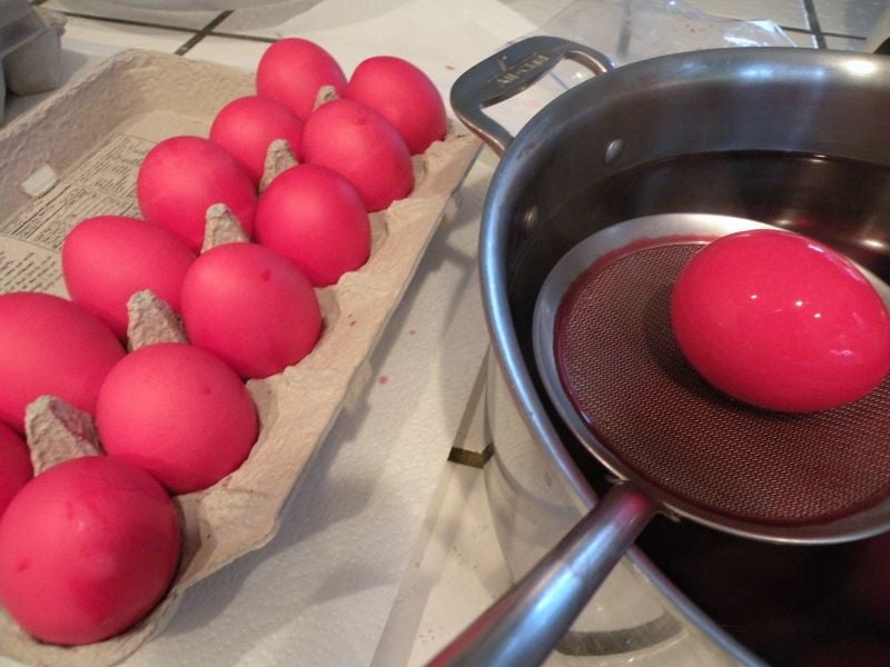 Post image for Greek Red Easter Eggs 101