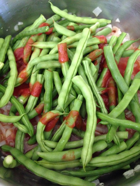 Fresh Green Beans with Tomato