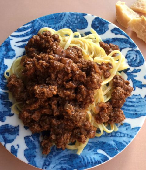 Kema is Greek meat sauce.